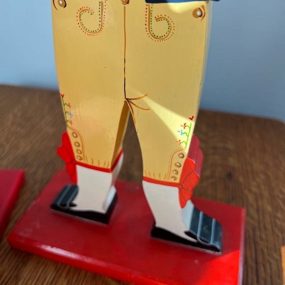 Pair of vintage Scandinavian wooden candlestick holders - Picture 8 of 12